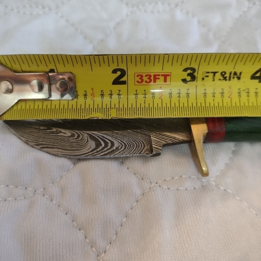 Damascus steel blade men's hunting knife with sheath green and white - Picture 5 of 7